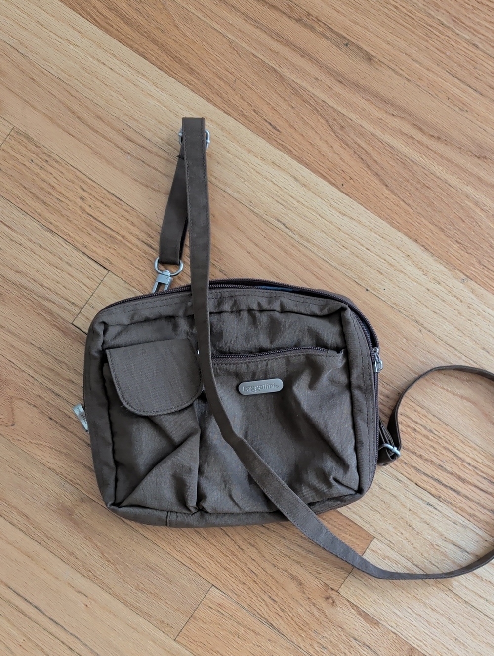 Baggallini Olive Brown Crossbody Messenger Bag